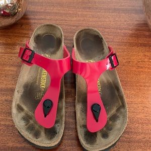 Red Birkenstock Gizeh